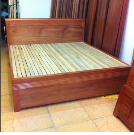 Giường ngủ gỗ xoan ta 1m6 cho gia đình GGN02