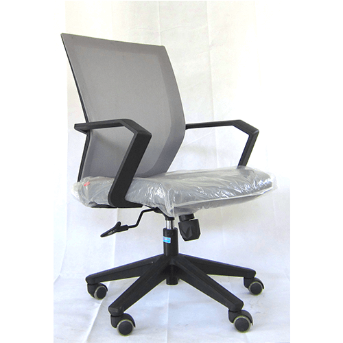 Ghế xoay văn phòng được trang bị công nghệ cao cấp, giúp tạo độ thoải mái cho người dùng trong thời gian dài sử dụng. Với thiết kế hiện đại và vật liệu chất lượng cao, ghế xoay văn phòng là sản phẩm không thể thiếu cho mọi nơi làm việc.