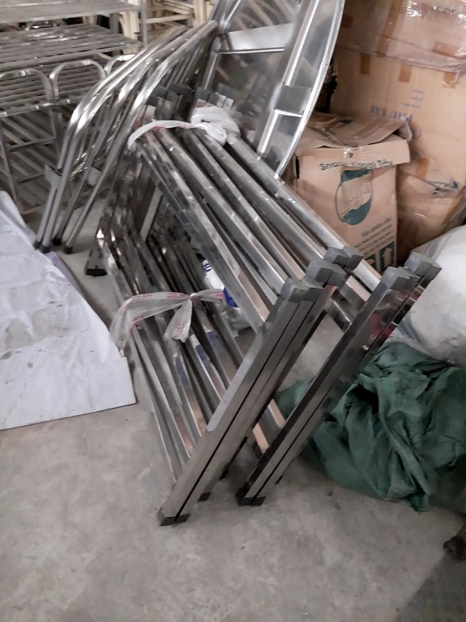 Bàn ăn tròn Inox201 Phú Mỹ BT18/BT20 phi 140-150cm xếp gọn thông minh