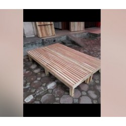 Giát giường hộp có chân gỗ KT: 160x200cm
