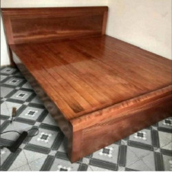 Giường đôi 1m8 gỗ xoan cho phòng ngủ gia đình GGN15