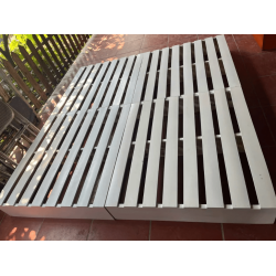 Giường pallet gỗ tự nhiên ghép tấm sơn PU cao 20cm đẹp giá tốt GPL02