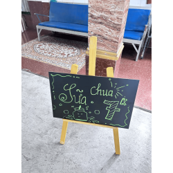 Bảng menu mặt đen khung gỗ BMN02 viết phấn, bút huỳnh quang trang trí quán ăn, cafe